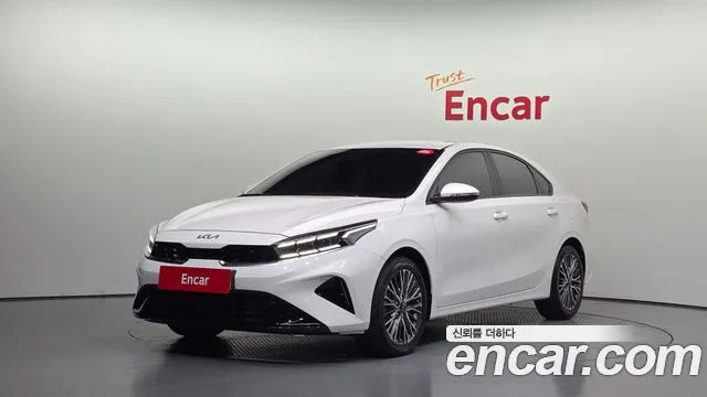 Фотография автомобиля — Kia K3 Generation 2
