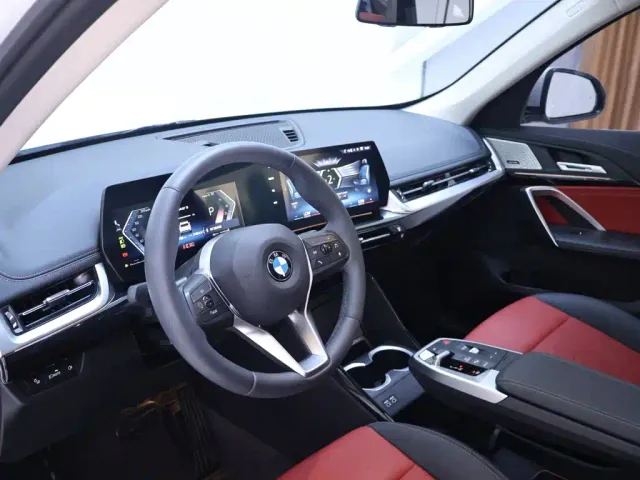 BMW X1 — Фото автомобиля 11