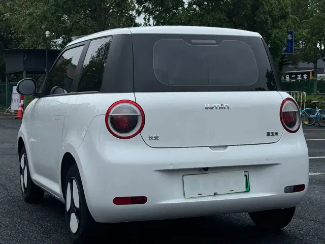 Changan Lumin — Фото автомобиля 3