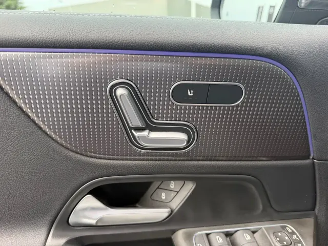 Mercedes-Benz EQB — Фото автомобиля 7