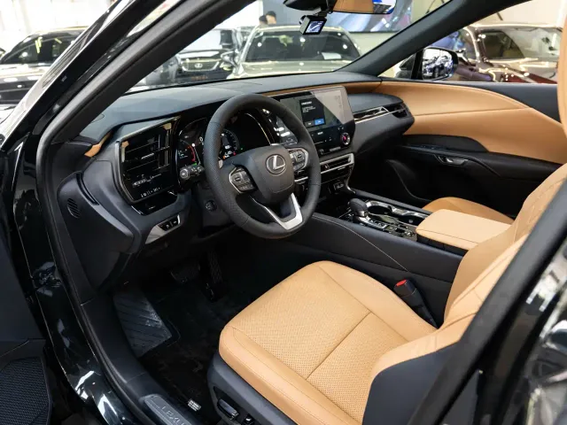 Lexus RX — Фото автомобиля 9