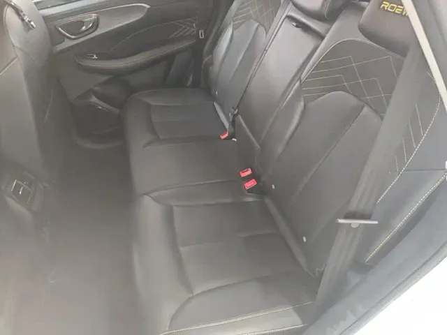 Roewe RX5 — Фото автомобиля 16