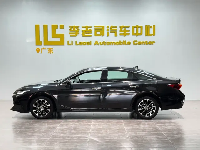 Toyota Avalon — Фото автомобиля 5