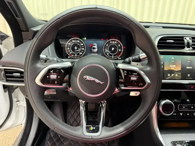 Jaguar XEL — Фото автомобиля 20