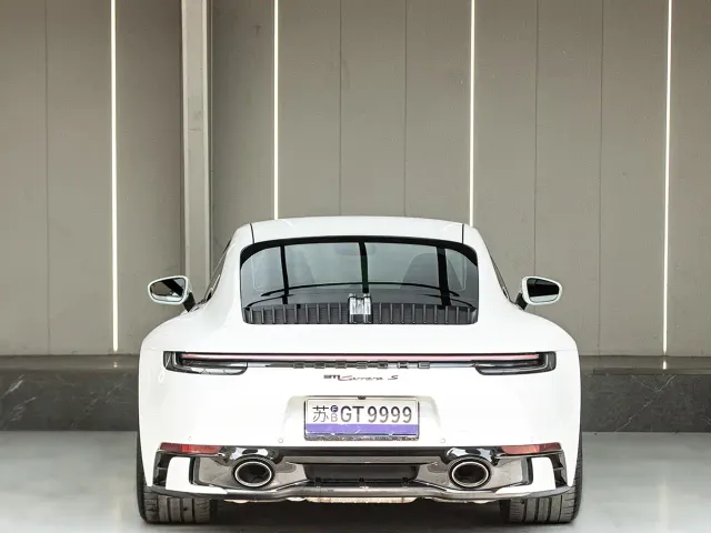 Porsche 911 — Фото автомобиля 3