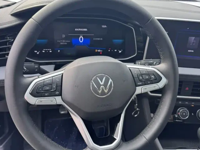 Volkswagen Sagitar — Фото автомобиля 4