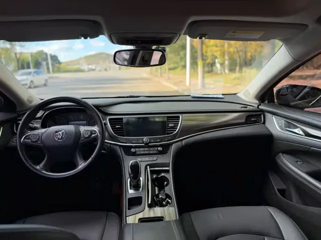 Buick LaCrosse — Фото автомобиля 7