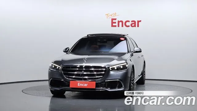 Mercedes-Benz S-Class — Фото автомобиля 3