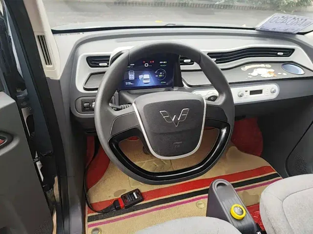 Wuling Hongguang Mini EV — Фото автомобиля 10