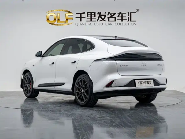IM Motors LS6 — Фото автомобиля 8