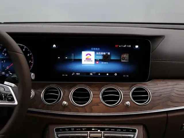 Mercedes-Benz E-Class — Фото автомобиля 18