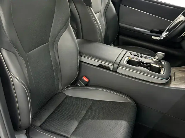 Lexus LM — Фото автомобиля 18