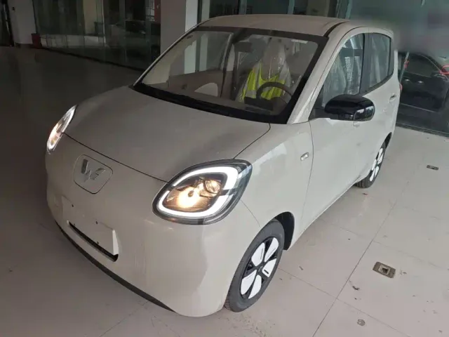 Фотография автомобиля — Wuling Hongguang Mini EV