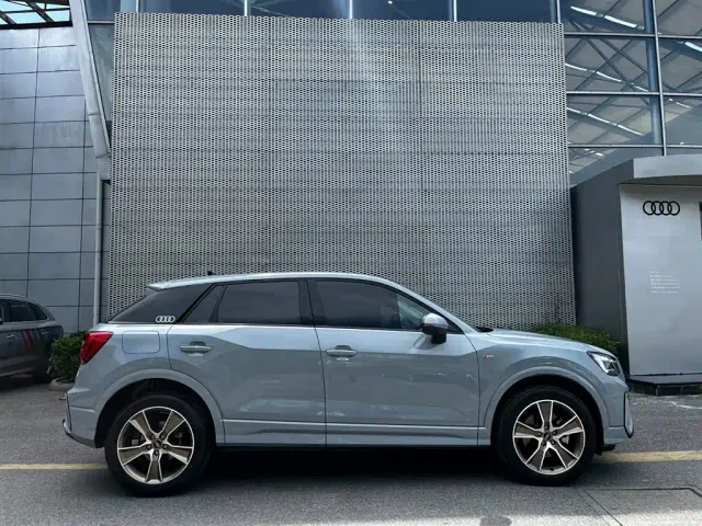 Audi Q2L — Фото автомобиля 4