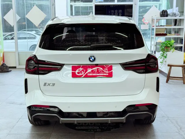 BMW BMW iX3 2022 Facelift Leading Model — Фото автомобиля 6