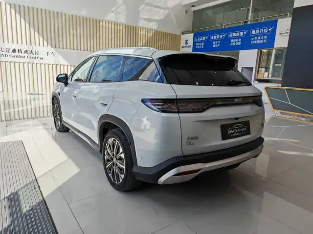 BYD Song Ultra — Фото автомобиля 5