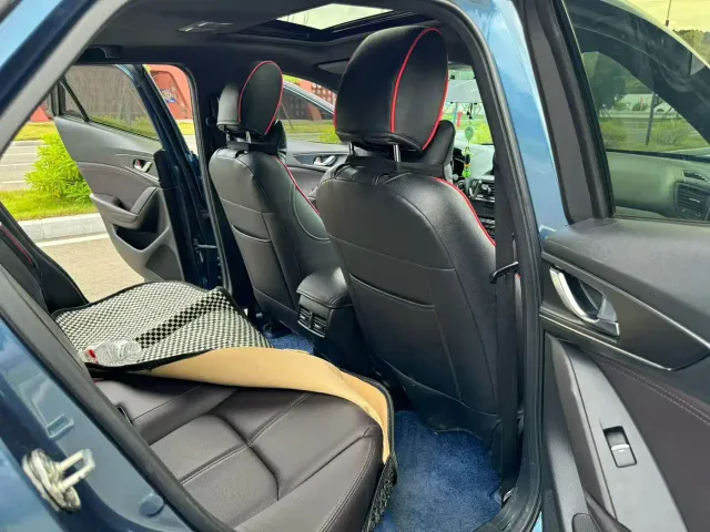 Mazda CX-4 — Фото автомобиля 5