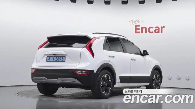 Kia Niro New — Фото автомобиля 2