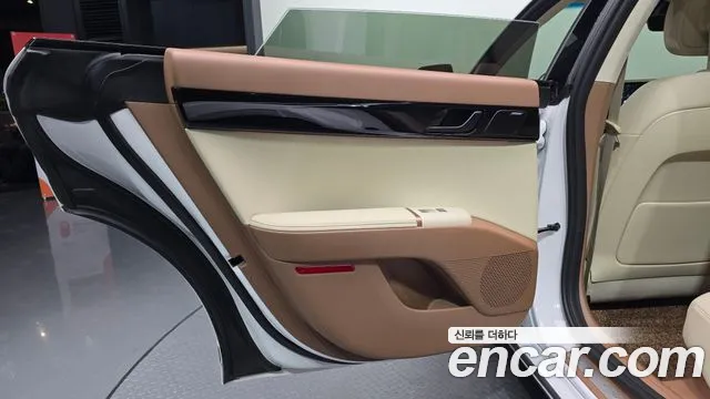 Hyundai Grandeur GN7 — Фото автомобиля 14