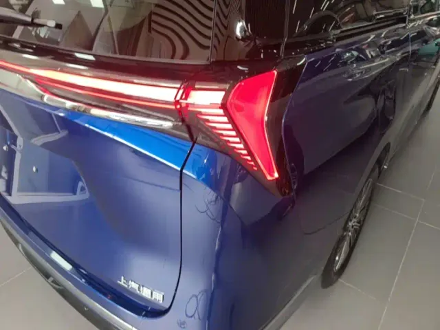 Buick Buick GL8 New Energy 2024 Land Honor Luxury Edition 6-Seater — Фото автомобиля 7