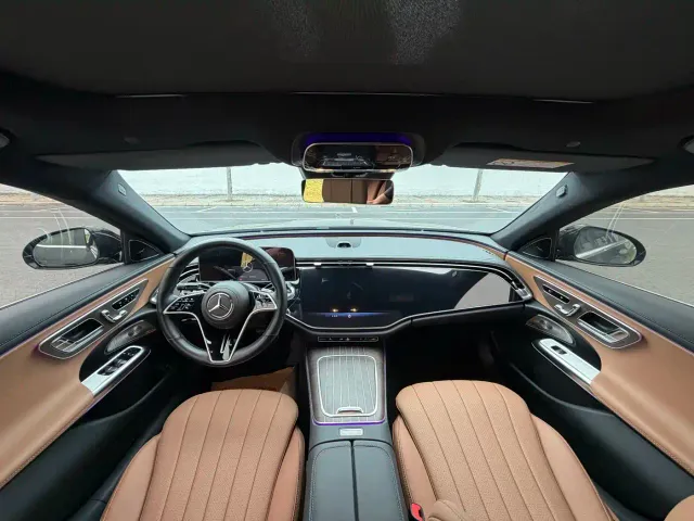 Mercedes-Benz E-Class — Фото автомобиля 5