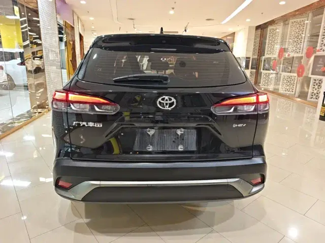 Toyota Frontlander — Фото автомобиля 5