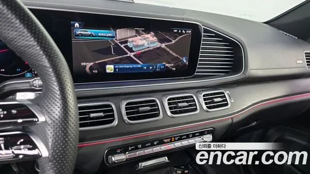 Mercedes-Benz GLE-Class — Фото автомобиля 12