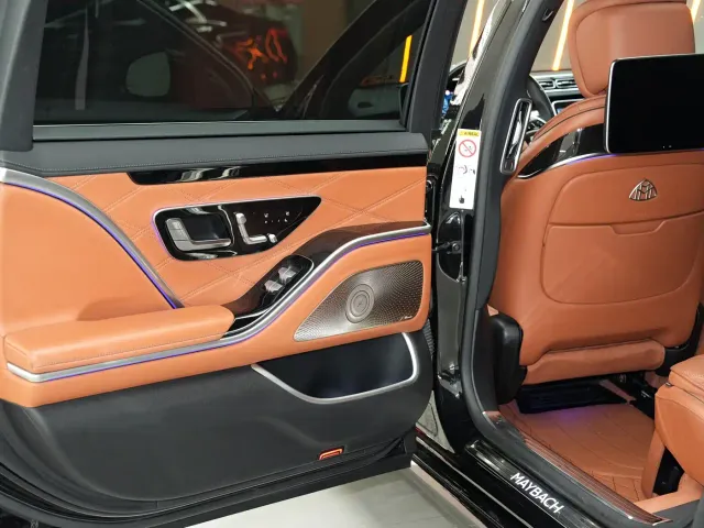 Mercedes-Benz Maybach S-Class — Фото автомобиля 13