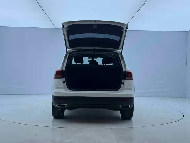 Volkswagen Tharu — Фото автомобиля 8