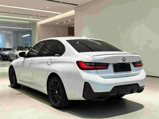 BMW 3 Series — Фото автомобиля 4