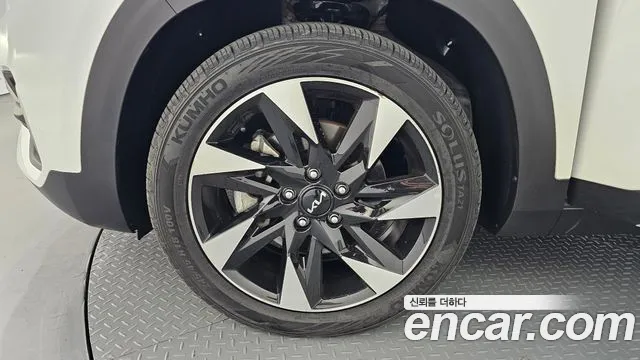 Kia Seltos — Фото автомобиля 5
