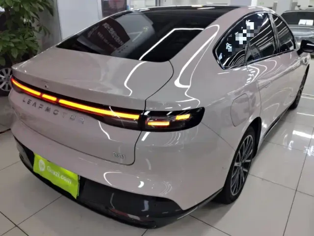 Leapmotor B01 — Фото автомобиля 6
