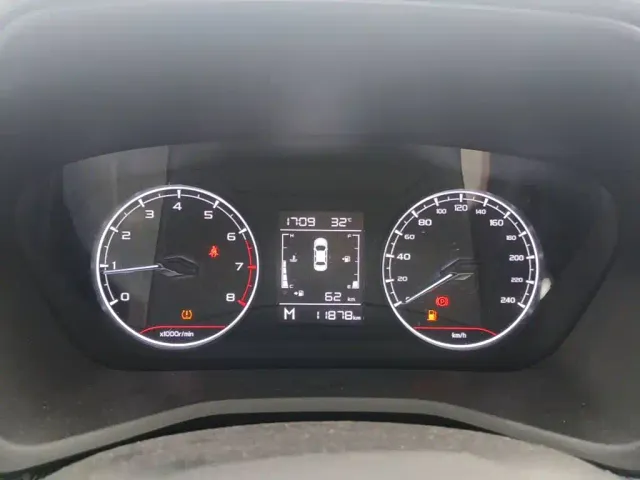 Geely Emgrand — Фото автомобиля 15