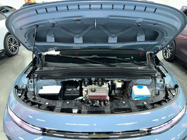 Leapmotor B10 — Фото автомобиля 26