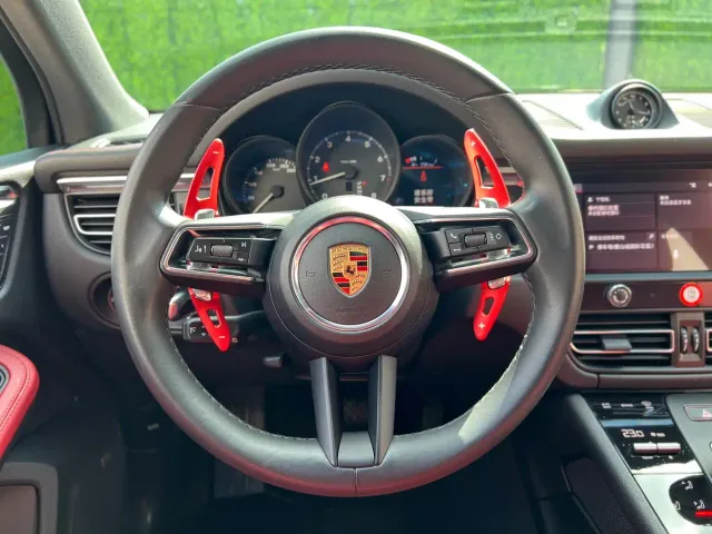 Porsche Macan — Фото автомобиля 17
