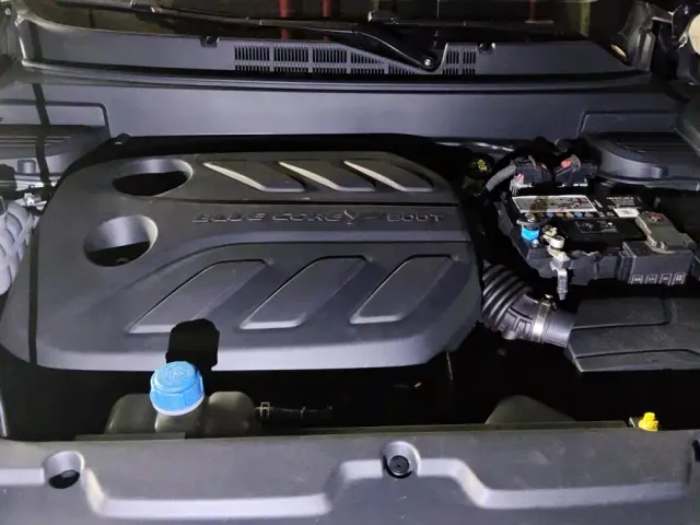 Changan Oushang X5 — Фото автомобиля 10