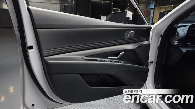 Hyundai AVANTE Новый Avante (CN7) — Фото автомобиля 24