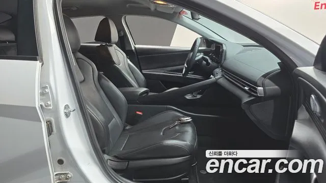 Hyundai AVANTE Новый Avante (CN7) — Фото автомобиля 10
