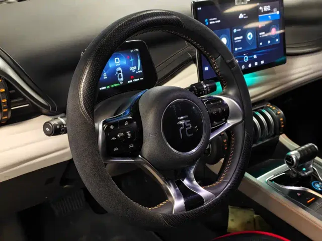 BYD Yuan PLUS — Фото автомобиля 9