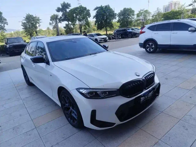 BMW 3 Series — Фото автомобиля 4