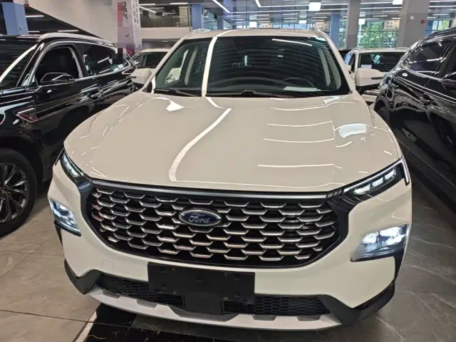 Ford Lingrui — Фото автомобиля 2