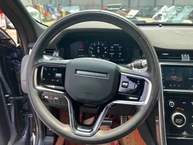 Land Rover Discovery Sport — Фото автомобиля 10