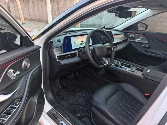 Chery Arrizo 8 — Фото автомобиля 4