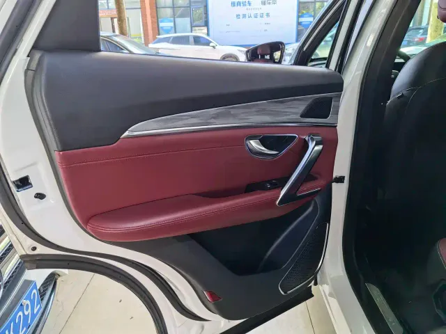 Jetour X70 Plus — Фото автомобиля 8