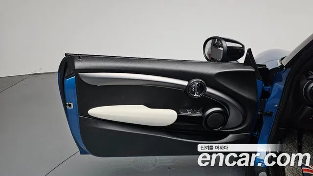 MINI Cooper Cooper Electric — Фото автомобиля 12