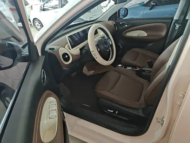 Wuling Bingo — Фото автомобиля 15
