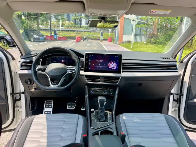 Volkswagen Tiguan X — Фото автомобиля 15