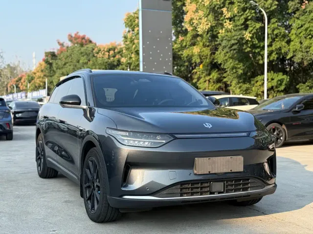 Leapmotor C11 — Фото автомобиля 3