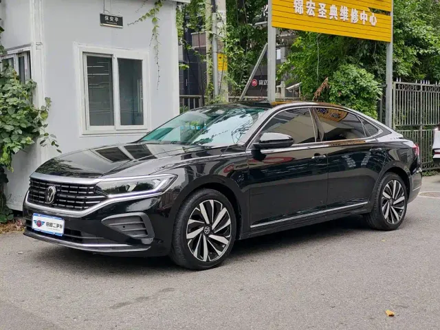 Фотография автомобиля — Volkswagen Passat