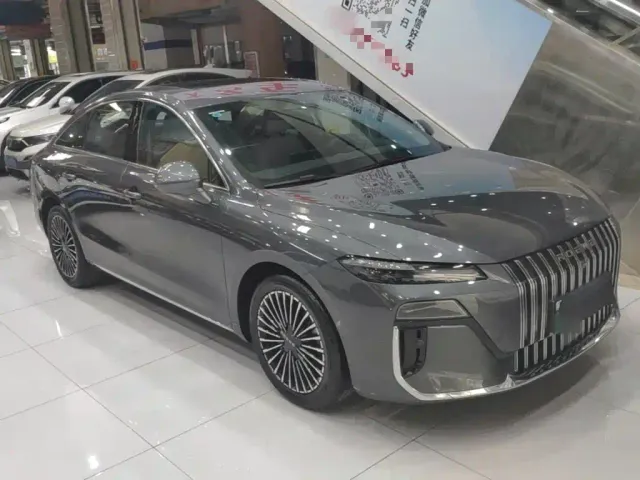 Roewe M7 DMH — Фото автомобиля 3